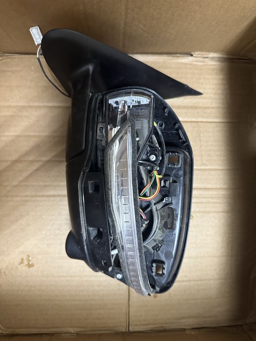 Дзеркало ліве nissan juke 2017