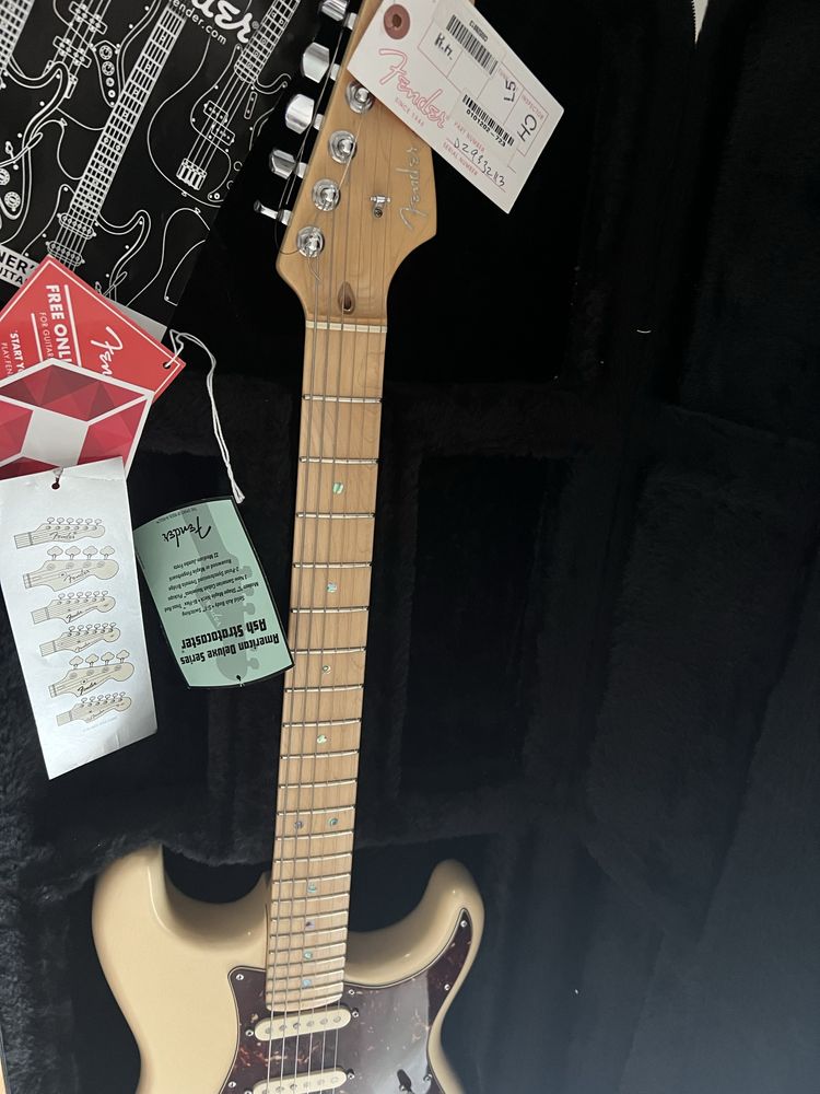 Fender American Deluxe Stratocaster SCN plus Case