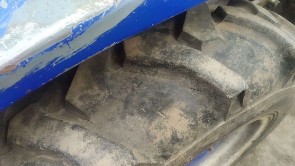 ПРОДАМ ТРАКТОР ДЖІНМА 244 Е з документами любе переоформлення