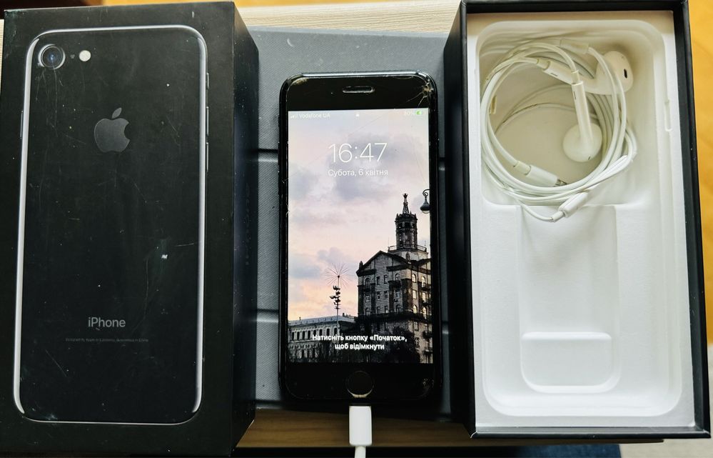 Apple iPhone 7 Jet Black 128 gb neverlock в коробці