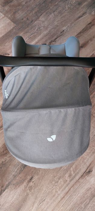 Fotelik samochodowy plus baza