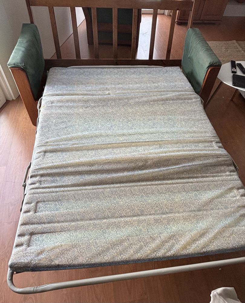 Conjunto sofás (c/ cama)
