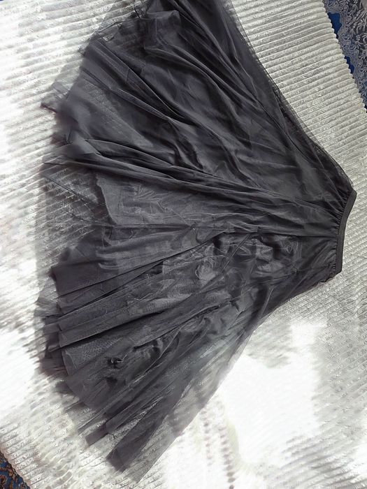 Продам фатинову чорну спідницю