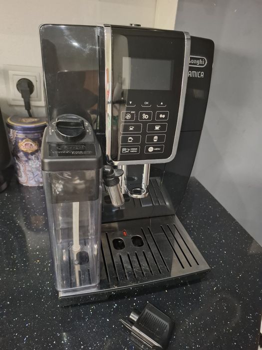 Ekspres Delonghi Dinamica