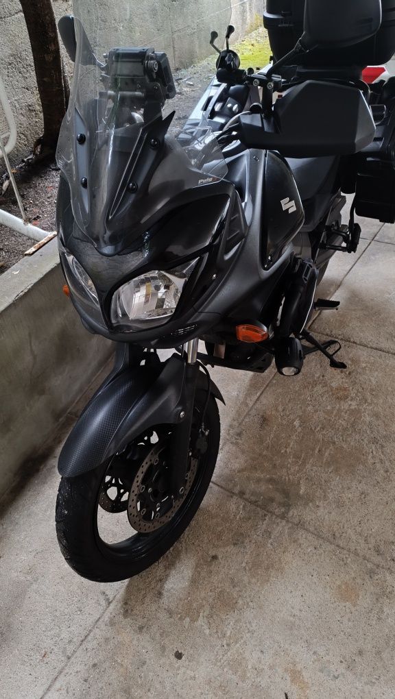 Suzuki V-strom 650