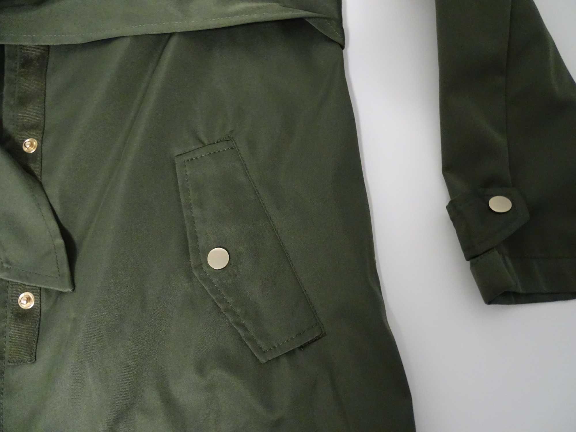 Gabardine/trench coat verde (NOVA POR ESTREAR)