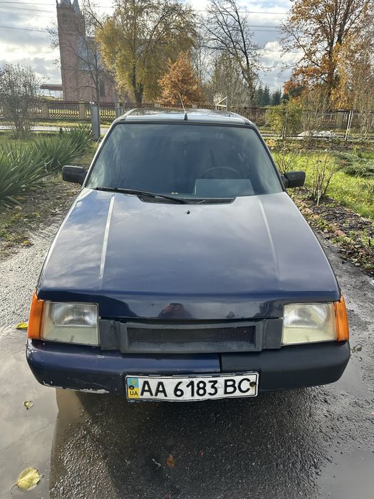 Машинка сів і поїхав