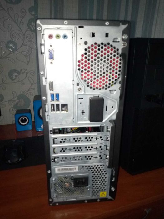 Продам фирменный компьютер Lenovo