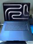 MacBook Air 15” M3 – 16GB RAM, 256GB SSD