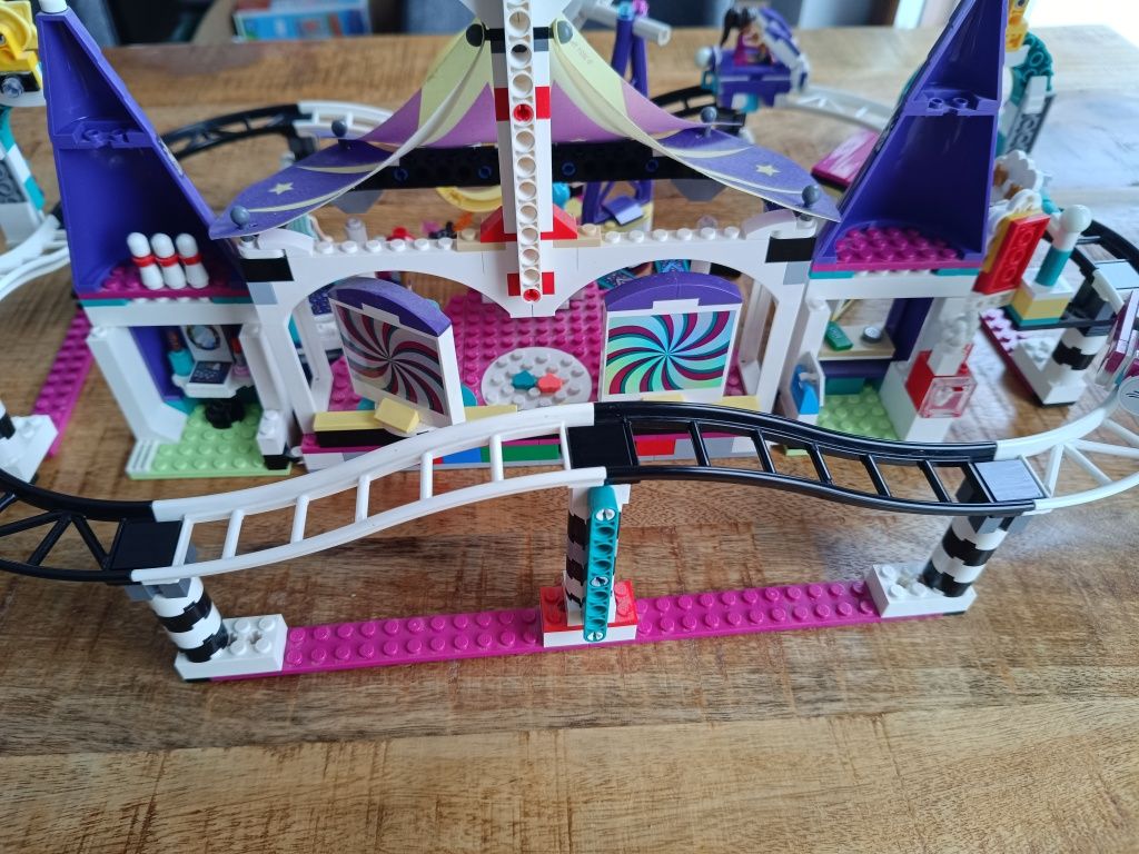 LEGO Friends 41685 Magiczne Wesołe Miasteczko