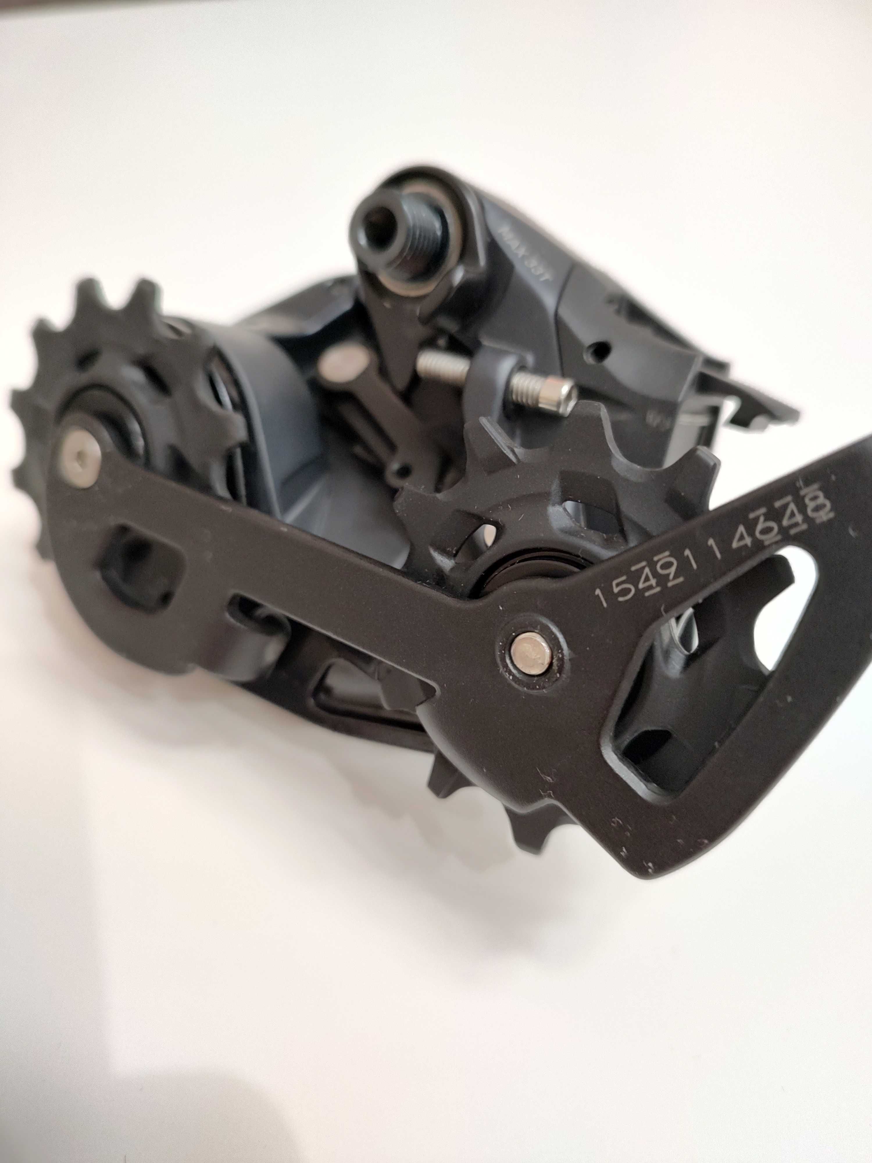 Przerzutka tylna SRAM FORCE AXS D1 12rz max 33T Bez baterii