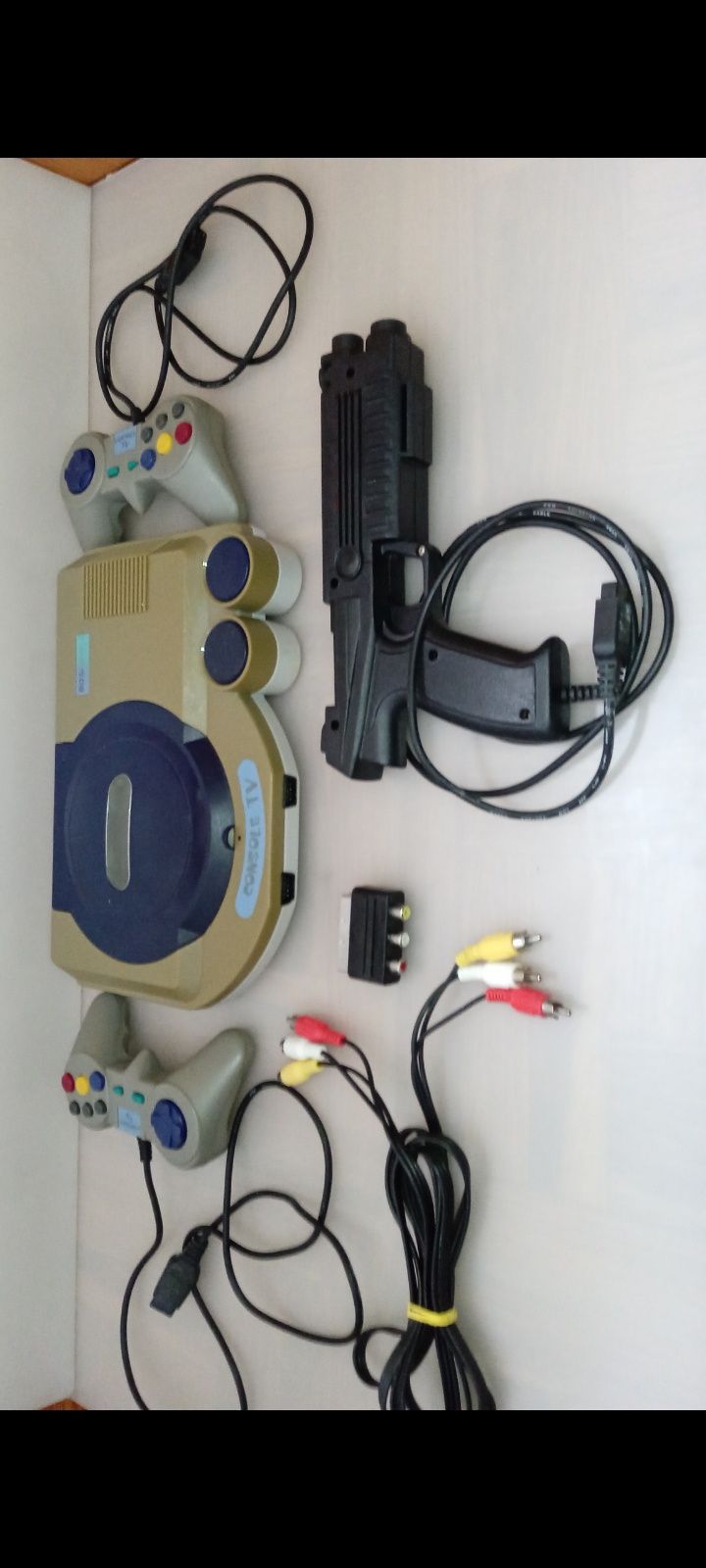 Vintage Console TV BOS 2800 + 2 Comandos + Pistola Lethal Enforcers