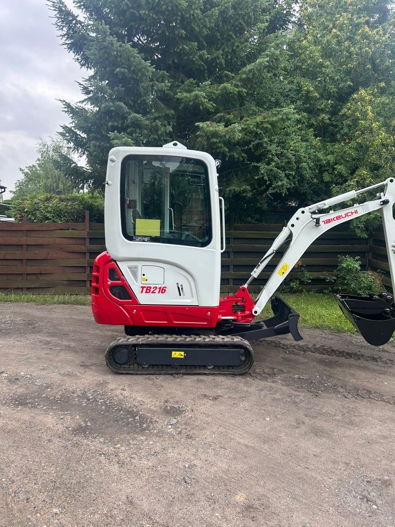 Minikoparka Takeuchi Tb 216 , bez luzòw , gotową do  pracy,