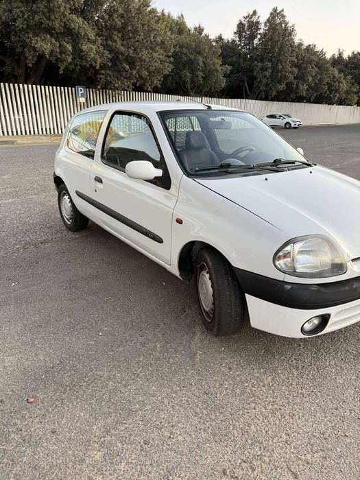 Renault Clio 1.9 Rn