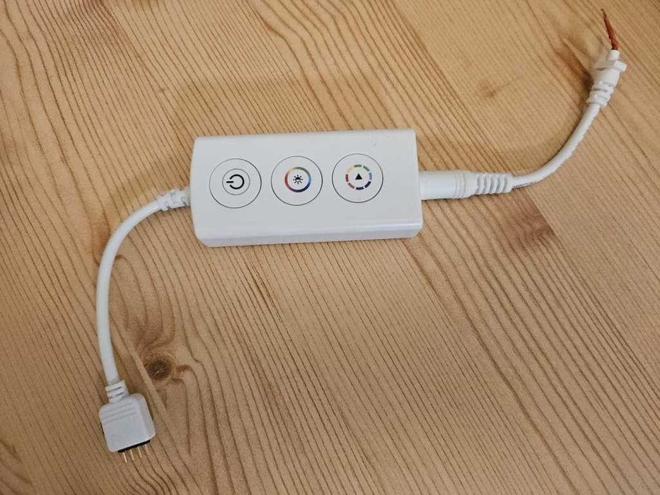 VD3(WT) Sterownik instalacji RGB WiFi & RF 5-24VDC 2.4 GHz Tuya