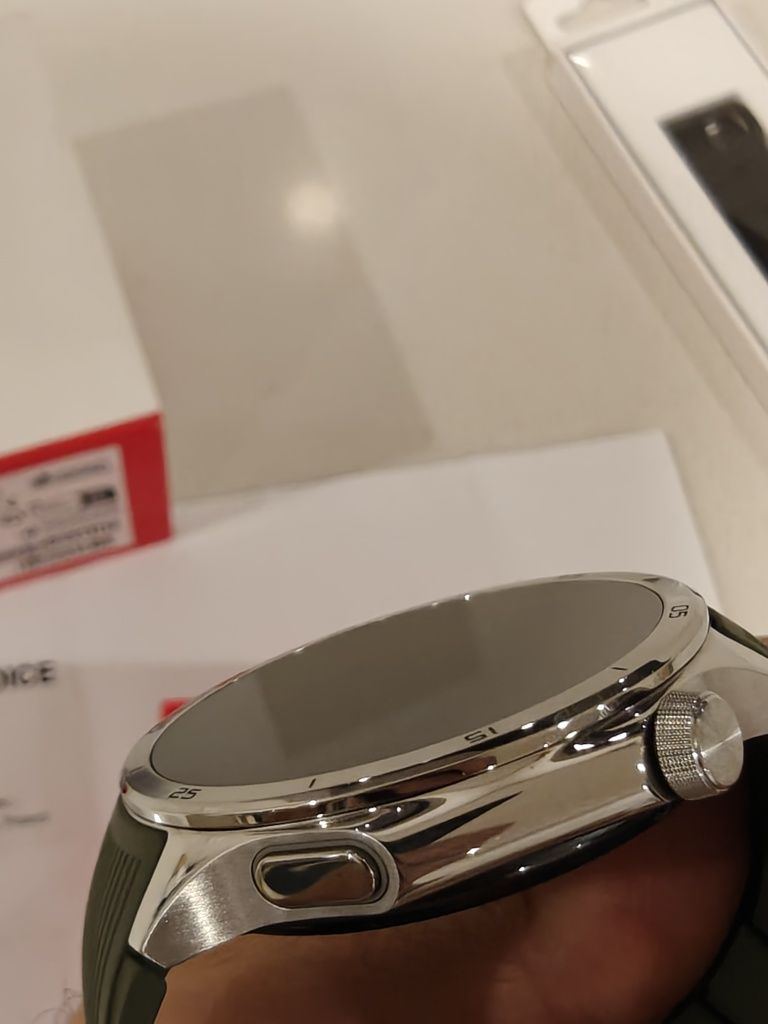 OnePlus Watch 3 Esmerald Green