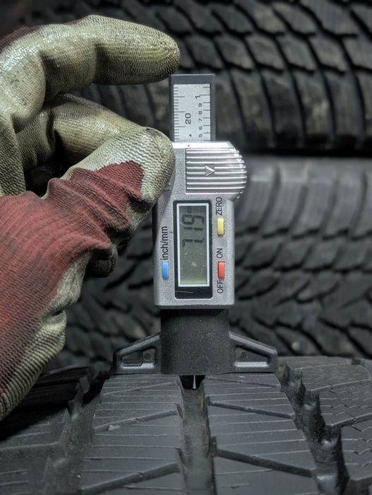 Шини зимові 235 55 r 18 Continental резина колеса gtyres