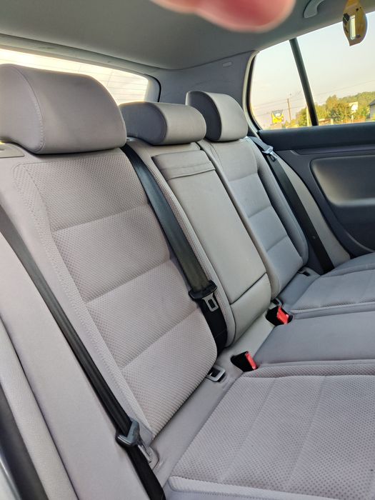 VW Golf 5  1.6MPI automatic