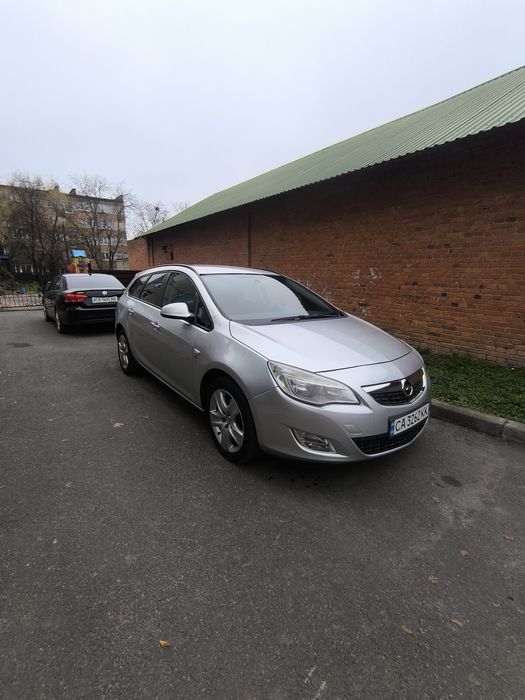 Оpel astra j sports tourer 1.7 cdti