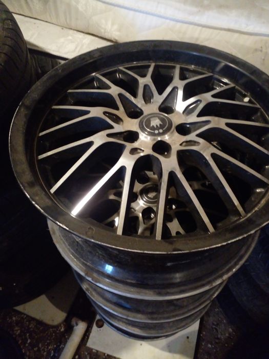 Продам титани r 18