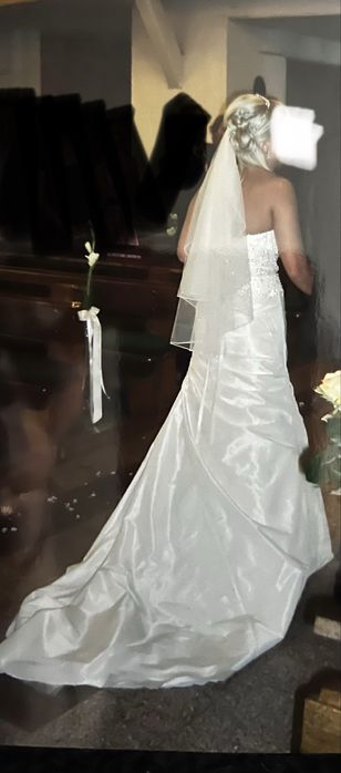 Suknia ślubna od projektanta Benjamin Roberts