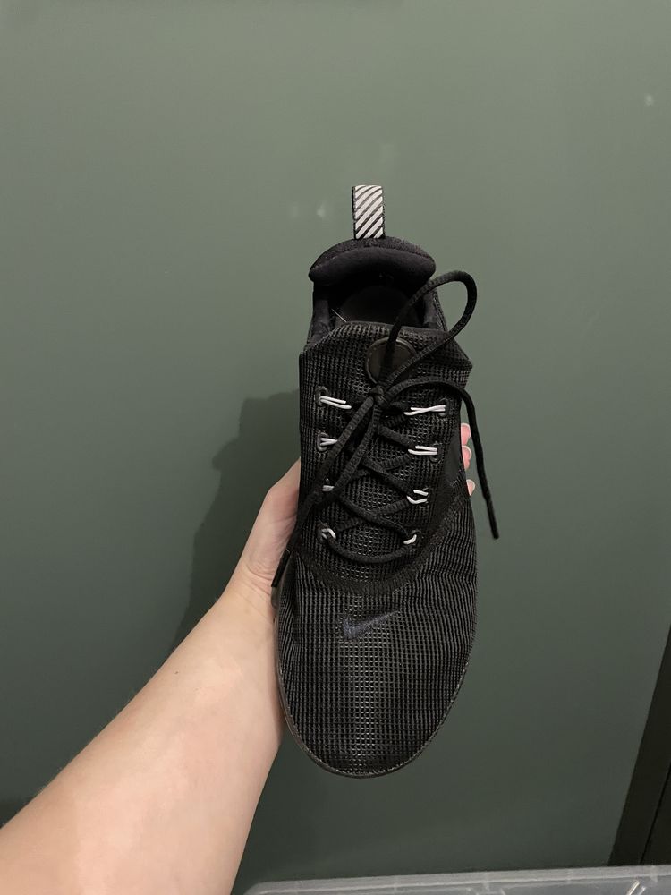 Чорні бігові Nike 40р
