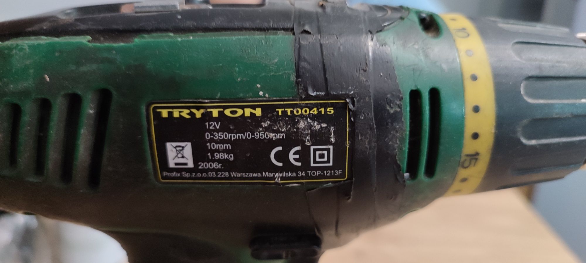 Wkrętarka Tryton TT00415, 12 V, uszkodzona bateria