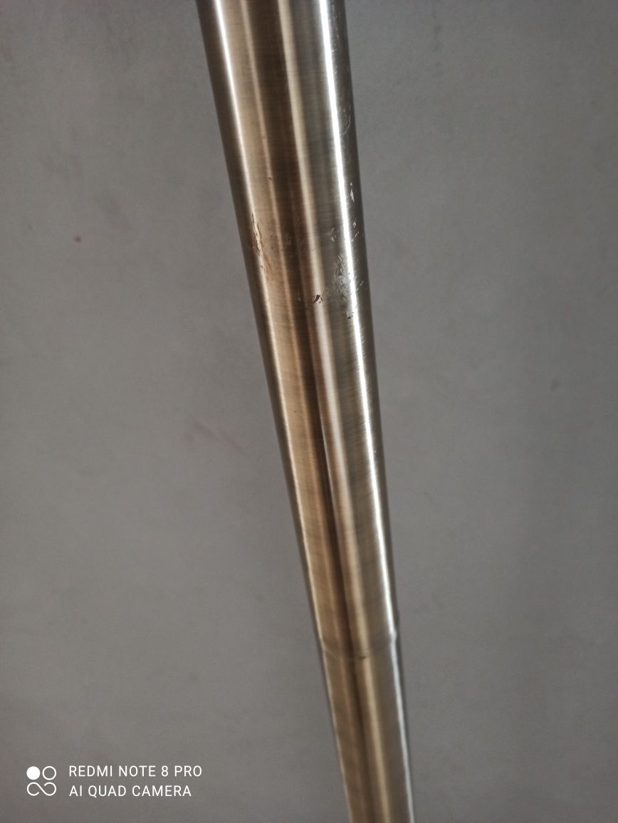 Lampa stojaca podlogowa
