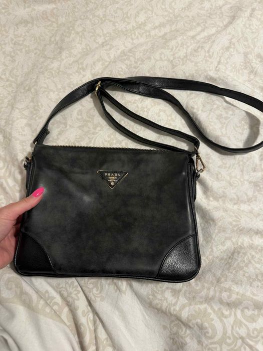 Torebka z długim paskiem czarna