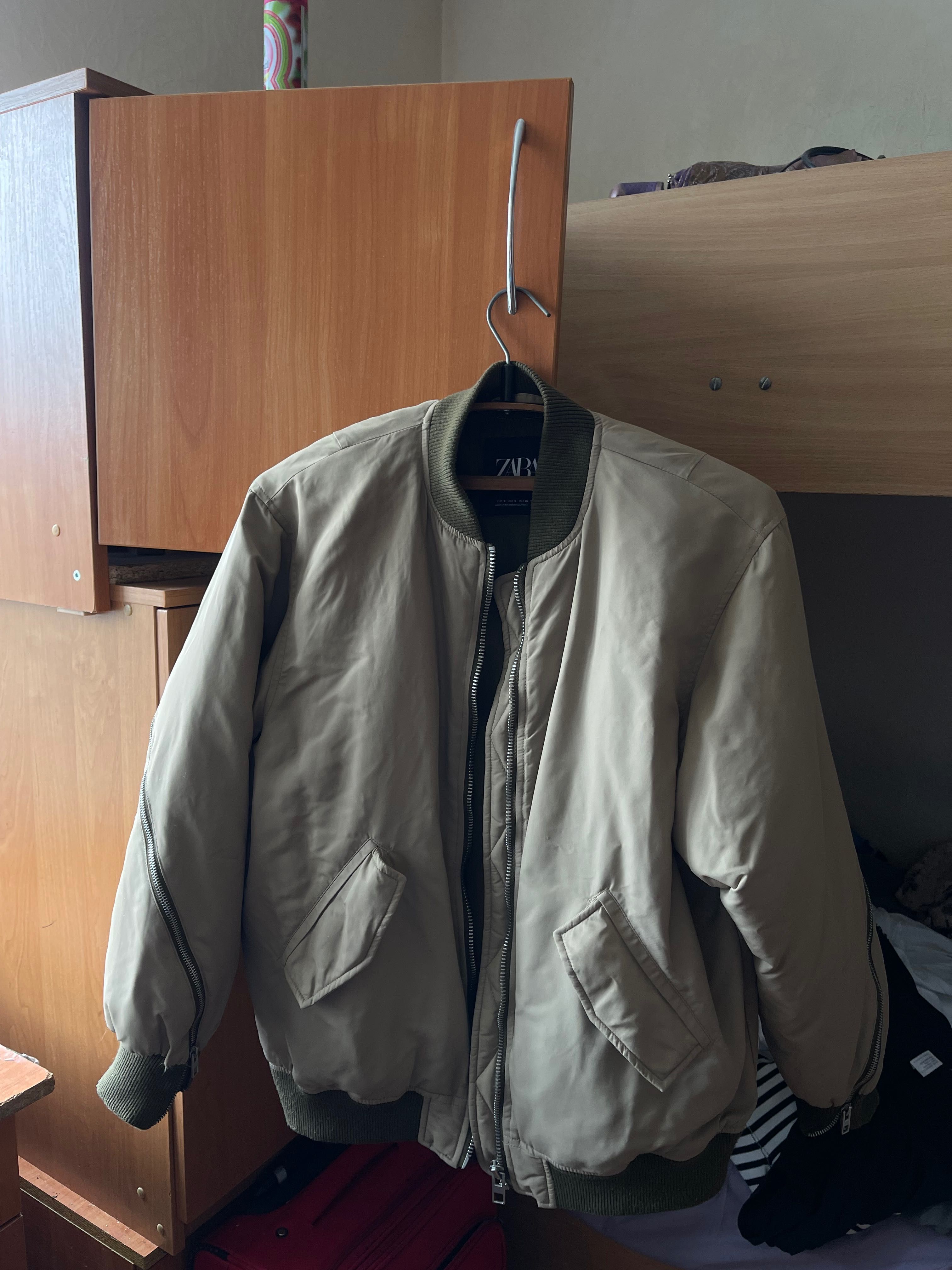 Бомбер Zara, колір хакі