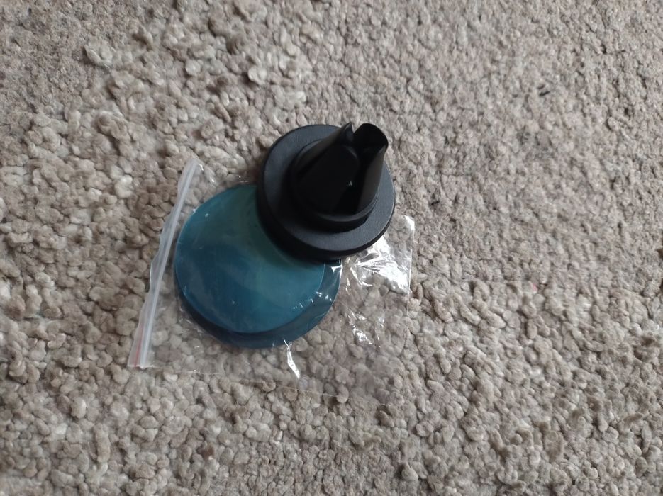 Magnetyczny uchwyt samochodowy do telefonu