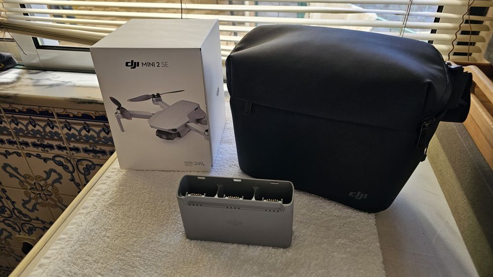 Dji Mini 2 SE Fly More Combo + Care Refresh