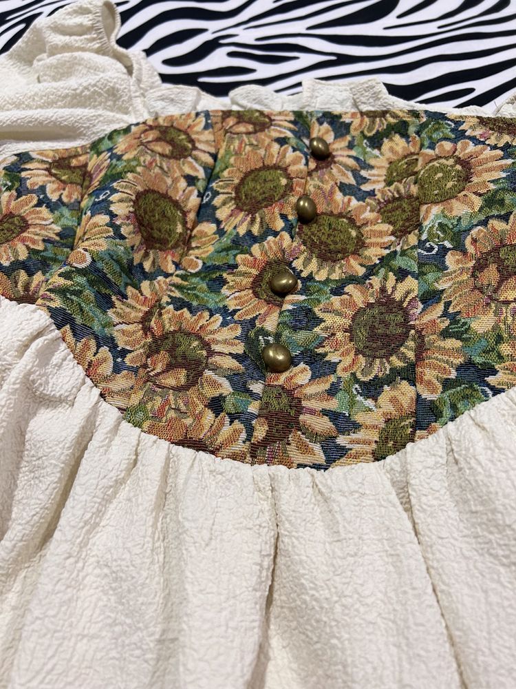 Mini vestido (inspiração medieval)