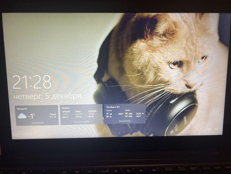 Ноутбук Asus  Б/у в хорошем состоянии vivobook 15 asus laptop x540ubr