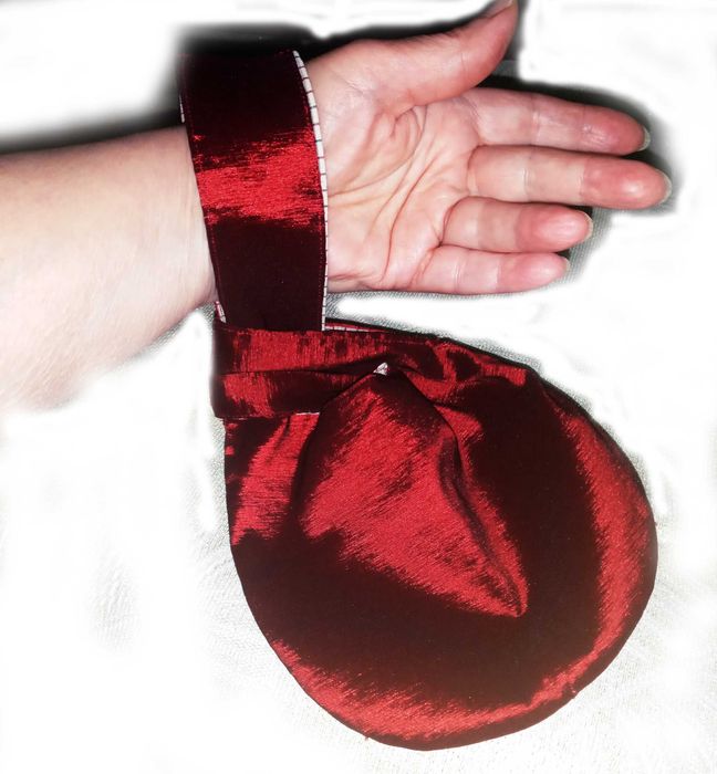 Сумка женская Сумочка японская аниме Клатч атласный Ручная работа