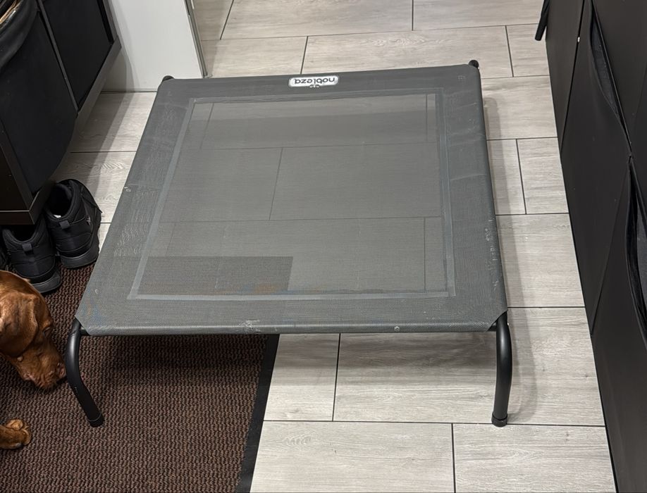 Legowisko na podwyższeniu dla psa 105x80 M