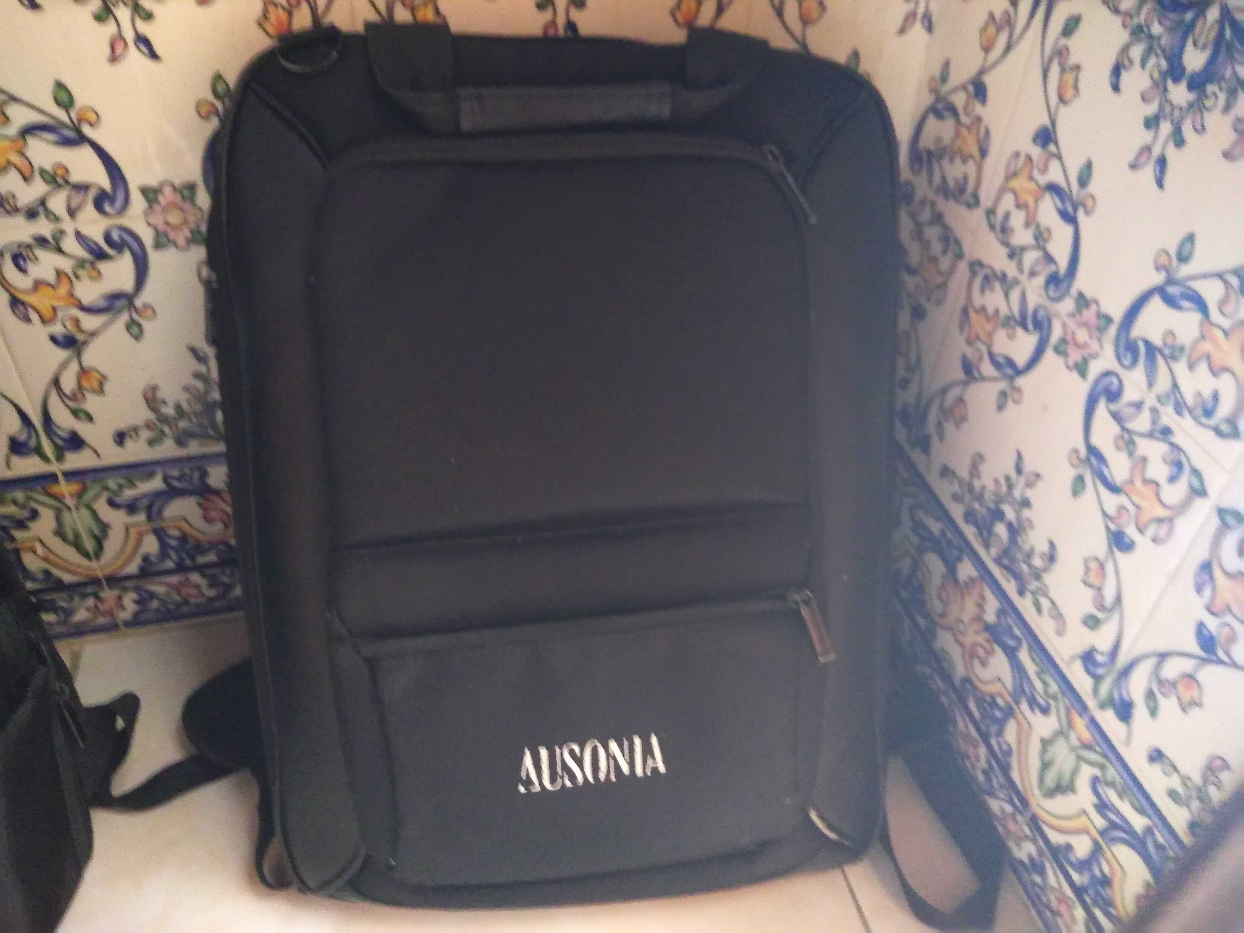 Malas , Mochilas  portatil novas 5 e 25 euros