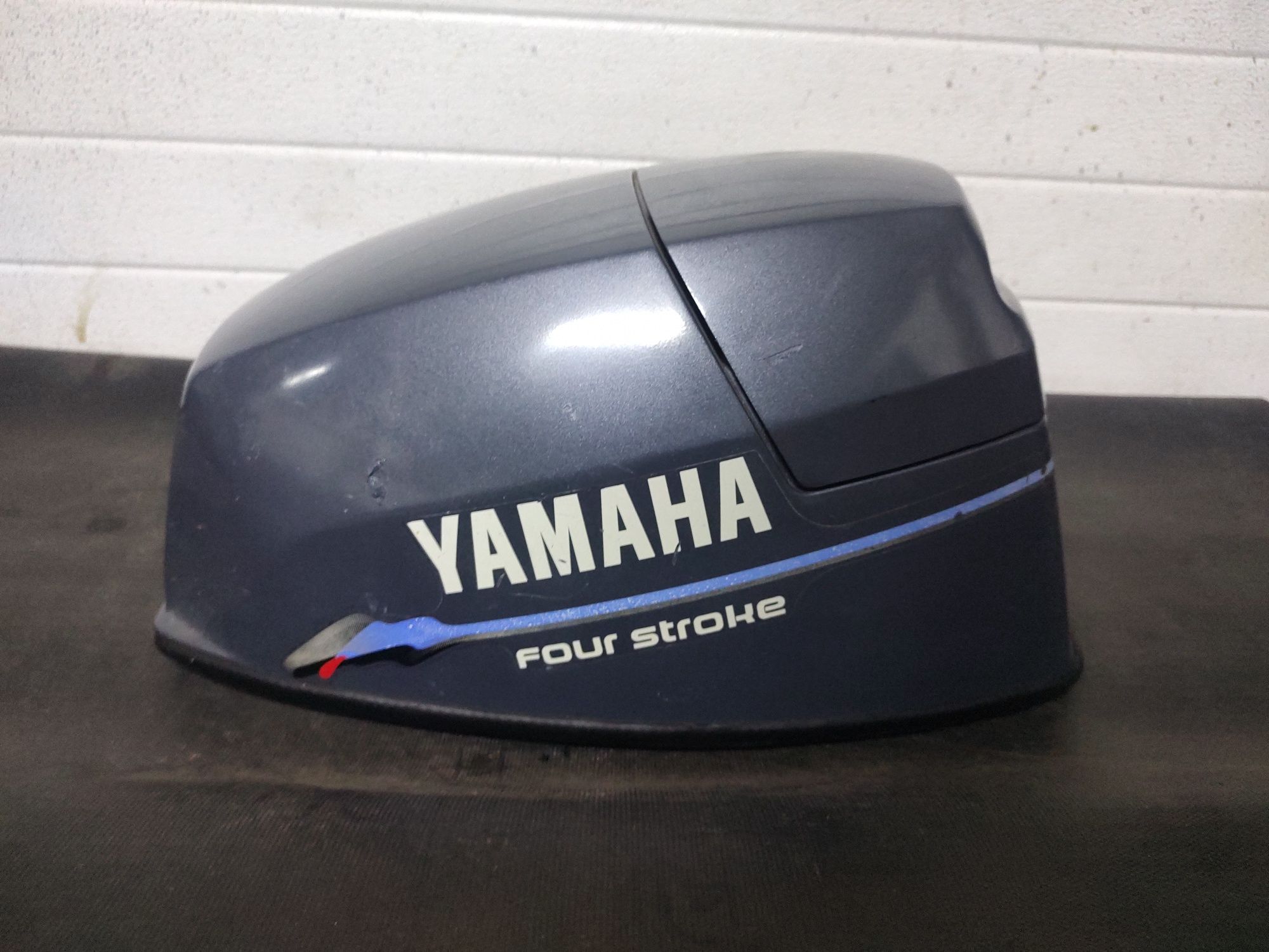 Silnik zaburtowy Yamaha F9.9 F15  czapa pokrywa