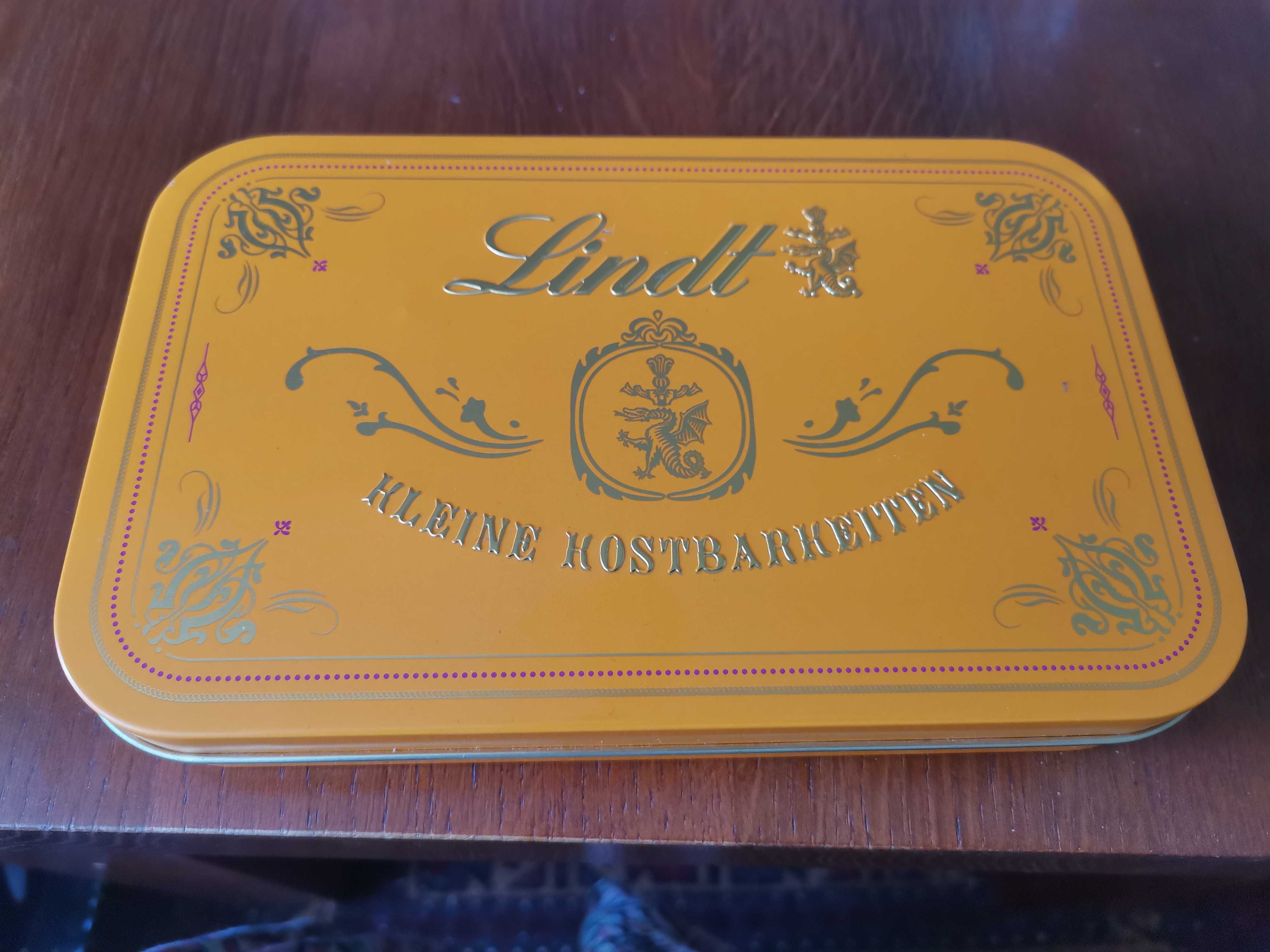 Lindt ozdobne opakowanie po świątecznych pralinkach