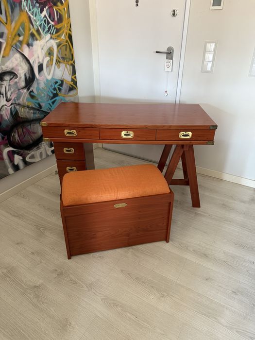 Secretaria vintage