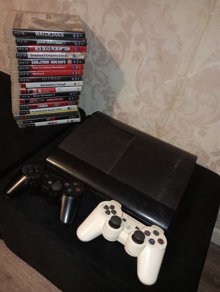PS3 (PlayStation 3)+ Garantia + 1 comandos + 1 carregador do comando