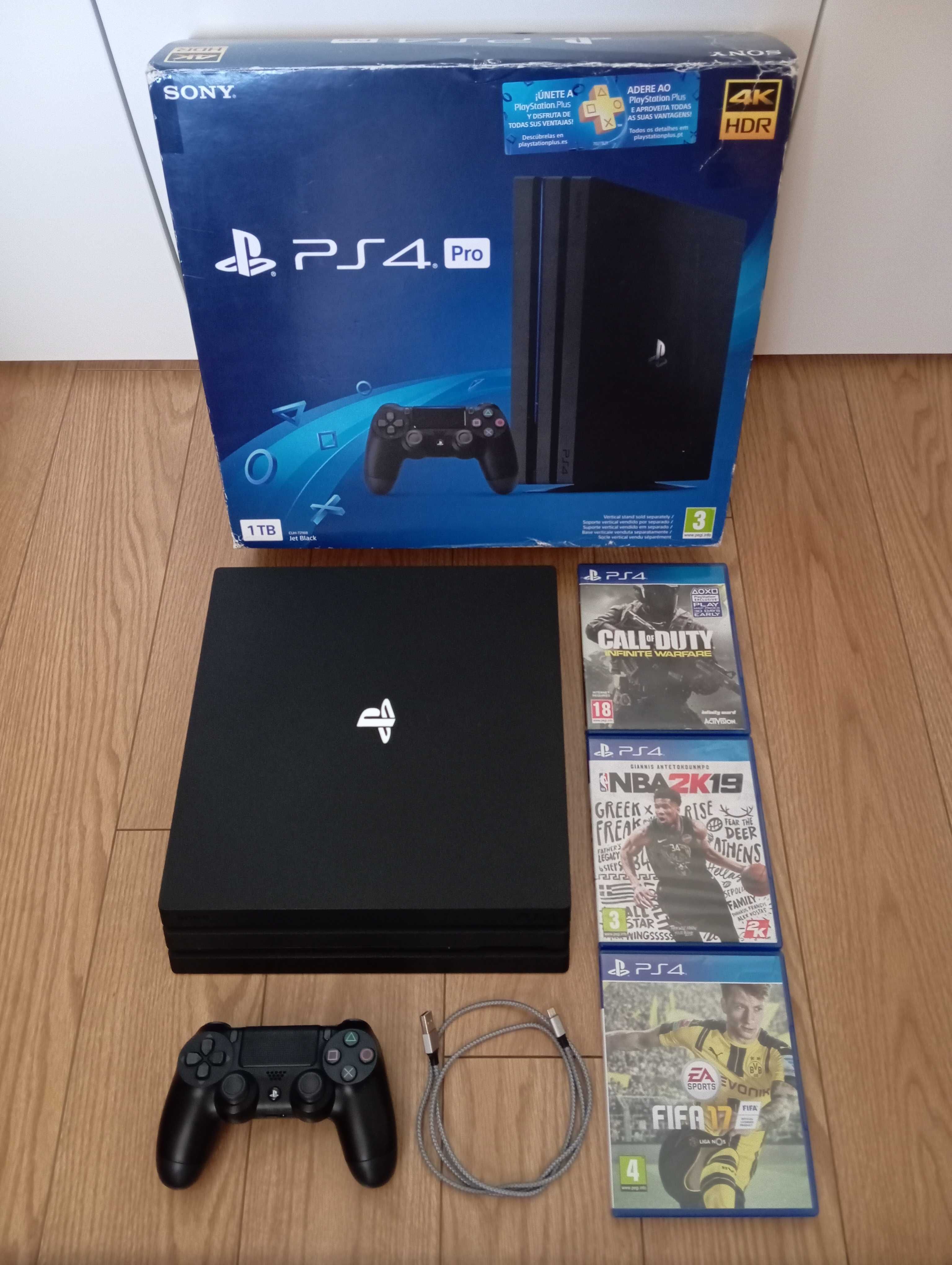 PlayStation 4 PRO 1TB 4K PS4, comando Sony, 3 jogos e embalagem