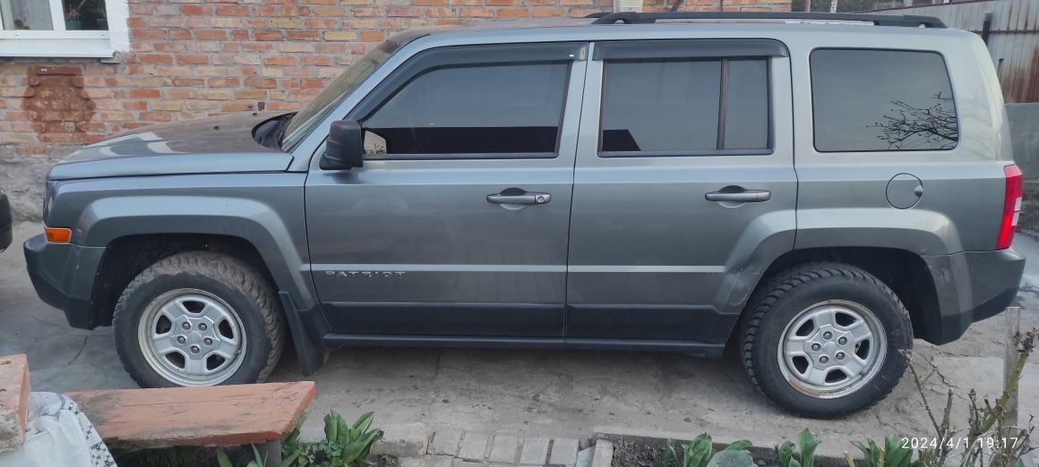 Продам Jeep patriot