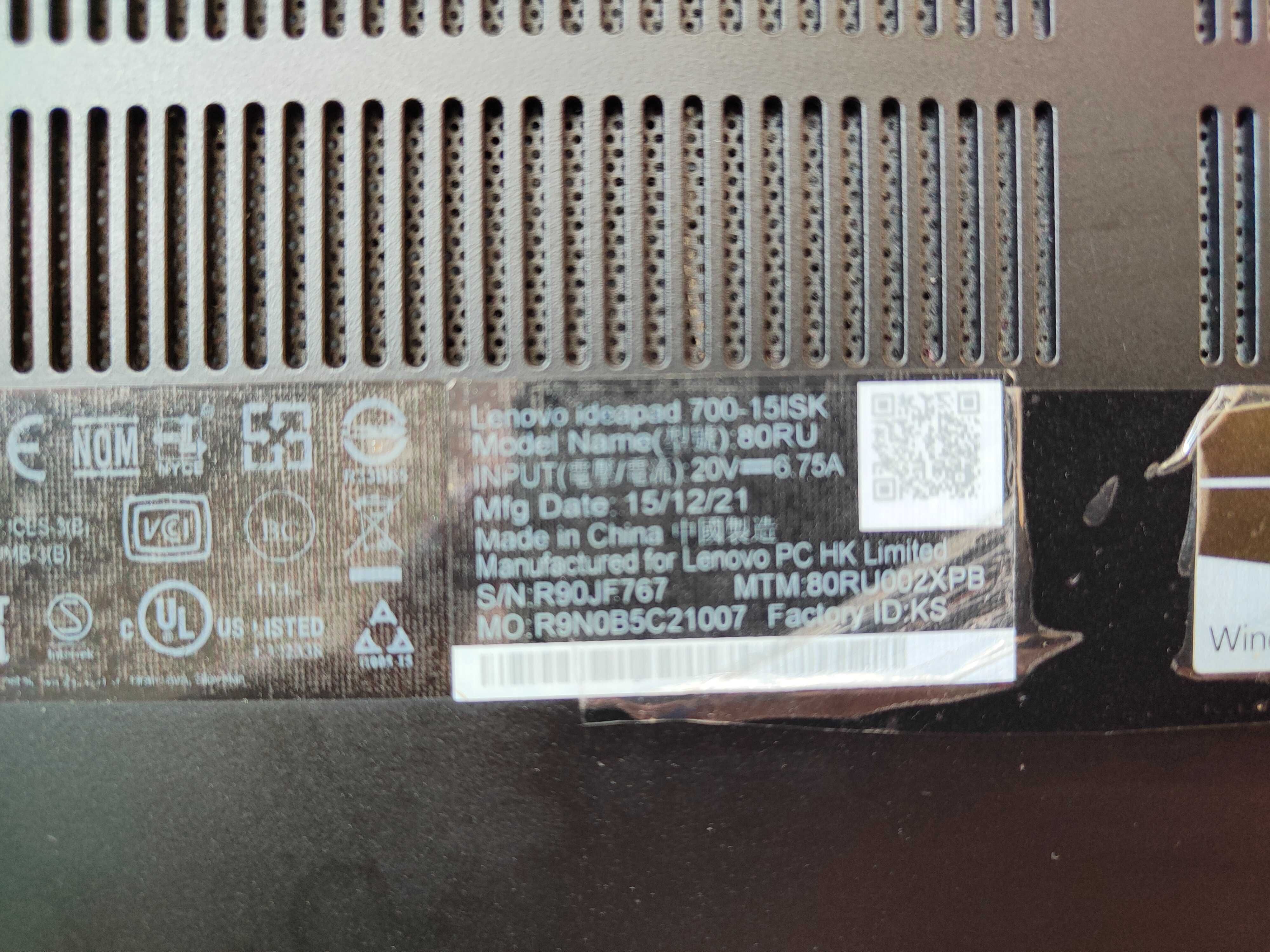 Lenovo 700-15ISK i5-6300HQ/8GB/120GB M.2 SSD/1TB/GTX950M/Win10