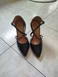 Vendo 2 pares de sapatos NOVOS – Nº 36
