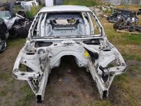 Кузов BMW F30 разборка, четверть, лонжерон, крыша, порог, стойка