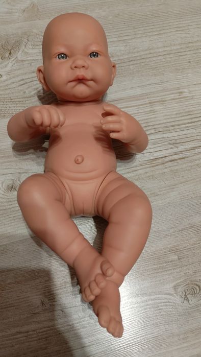 Lalka niemowlak dziewczynka Antonio Juan