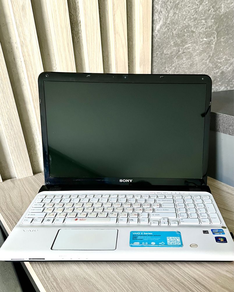 Надійний японський ноутбук SONY Vaio /CPU i5-2450M / 500GB SSD / 8GB