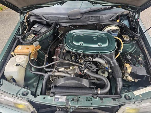 Mercedes-Benz 190E