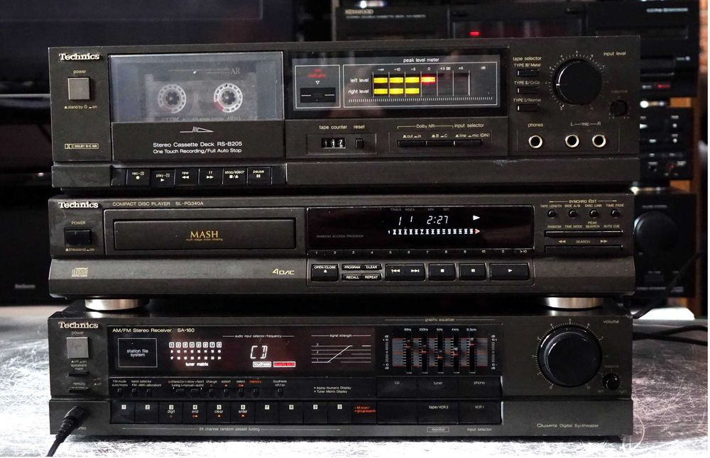 Wieża Technics -amplituner z korektorem, deck  i CD